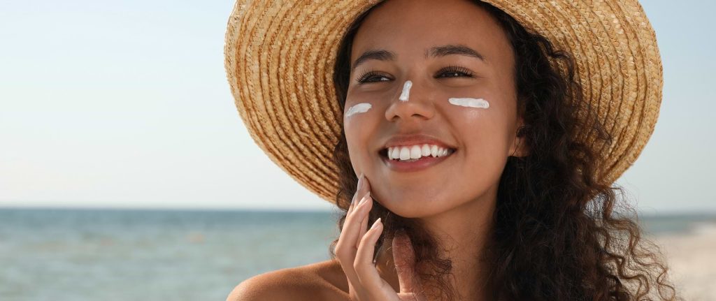 How to Reduce Fine Lines & Premature Aging Around the Eyes, Naturally 1 27646 7