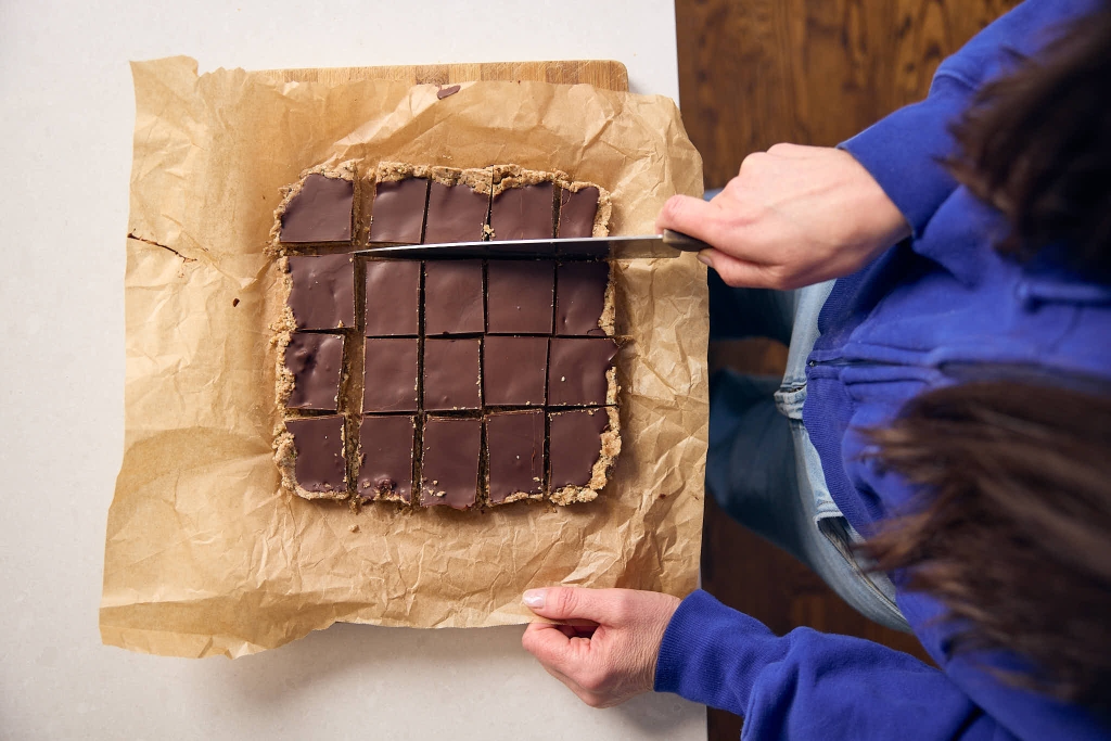 No-Bake Chocolate Hemp Nut Butter Bars 2 MH NoBake R5C 5539 Web